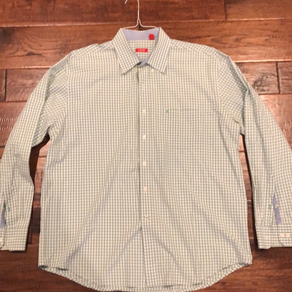 Men’s long sleeve IZOD button down